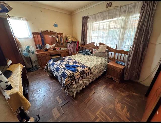 3 BEDROOM HOUSE FOR SALE IN RHODESFIELD
